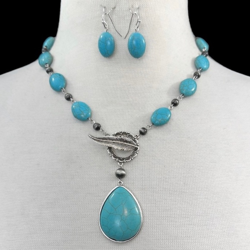 Turquoise Toggle Front Leaf Stone Bead Drop Necklace Earrings Set